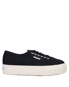 Низкие кеды и кроссовки Superga