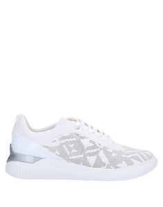 Низкие кеды и кроссовки Geox