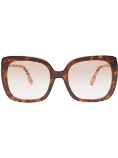 Burberry солнцезащитные очки в массивной квадратной оправе