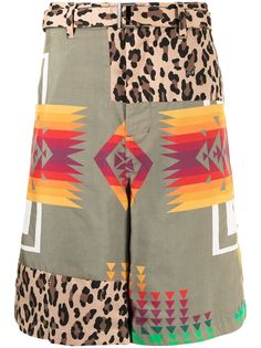 Sacai шорты с принтом в технике пэчворк