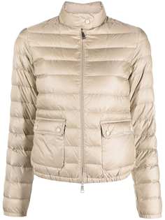 Moncler пуховик на молнии с нашивкой-логотипом