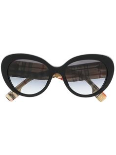 Burberry Eyewear массивные солнцезащитные очки в клетку Vintage Check