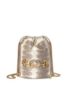 Gucci маленькая сумка-ведро Gucci Zumi с тиснением под кожу змеи