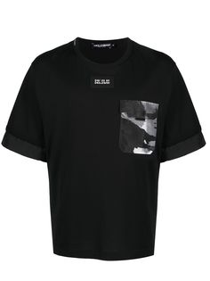 Dolce & Gabbana футболка с камуфляжным принтом на кармане