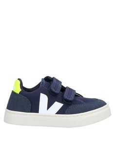 Низкие кеды и кроссовки Veja