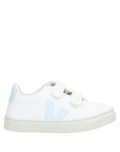Низкие кеды и кроссовки Veja