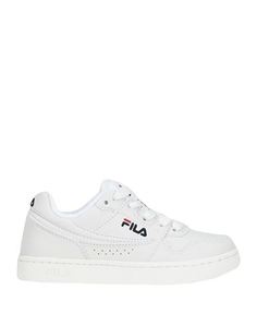 Низкие кеды и кроссовки Fila