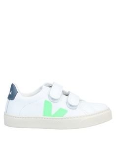 Низкие кеды и кроссовки Veja