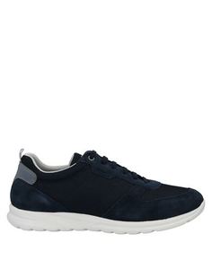 Низкие кеды и кроссовки Geox