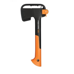 Набор Fiskars: универсальный топор Х7+ точилка