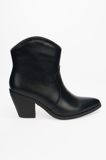 Полусапоги женские INARIO Z20256-01-1 черные 38 RU