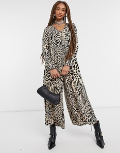 Свободный комбинезон со звериным принтом и пуговицами ASOS DESIGN-Многоцветный