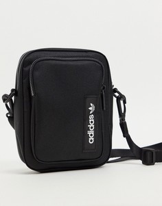 Маленькая спортивная сумка черного цвета adidas Originals-Черный цвет