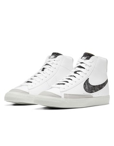 Белые кроссовки Nike Blazer Mid 77 VNTG Revival-Белый