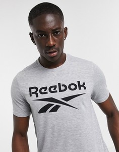 Серая футболка из технологичной ткани с логотипом на груди Reebok Training-Серый