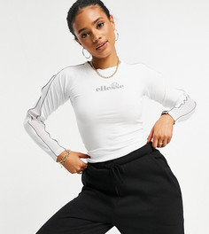 Белый лонгслив со светоотражающим логотипом ellesse – эксклюзивно для ASOS