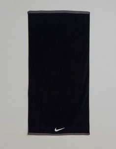 Большое черное полотенце Nike Training fundamental et.17l010-Черный