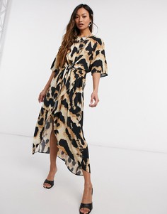 Коричневое платье на запахе с узлом спереди и леопардовым принтом River Island-Коричневый цвет