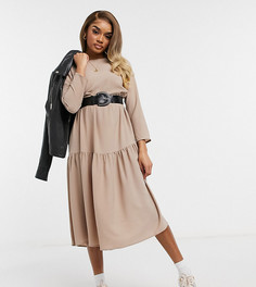 Светло-бежевое ярусное платье миди свободного кроя с длинными рукавами ASOS DESIGN Petite-Бежевый