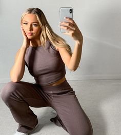 Коричневый кроп-топ в рубчик от комплекта с горловиной-борцовкой Missguided-Коричневый цвет