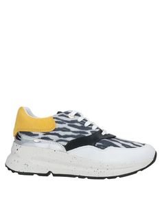 Низкие кеды и кроссовки Geox
