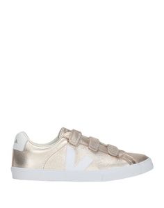 Низкие кеды и кроссовки Veja