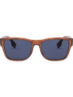 Burberry Eyewear солнцезащитные очки Logo Appliqué Square
