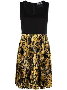Versace Jeans Couture короткое платье с плиссированной юбкой и принтом Barocco