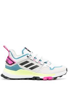 adidas кроссовки с неоновыми вставками