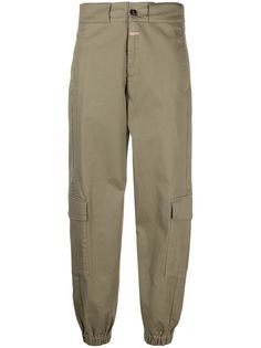 Closed tapered-leg cargo trousers