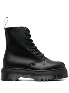 Dr. Martens массивные ботинки на шнуровке