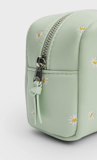 Stradivarius Косметичка С Цветочной Вышивкой Женская Коллекция Зеленый 103