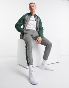 Серый спортивный костюм из политрикотажа Nike Club