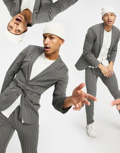 Пиджак облегающего кроя с поясом серого цвета в тонкую полоску ASOS DESIGN-Голубой