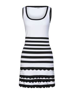 Короткое платье Guess