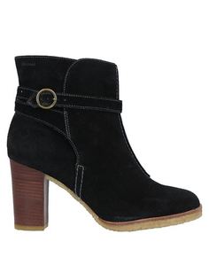 Полусапоги и высокие ботинки Clarks Originals