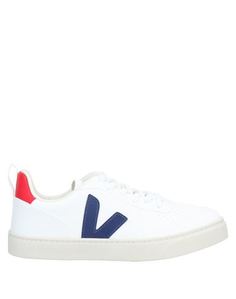 Низкие кеды и кроссовки Veja
