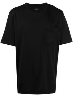 Fendi футболка с тисненым логотипом и карманом