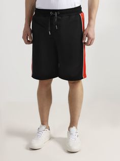 Les hommes urban Шорты