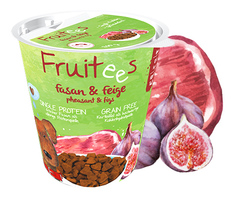 Лакомство для собак Bosch Fruitees, сердечки, фазан, инжир, 200г