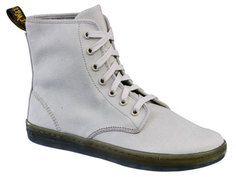 Ботинки женские Dr. Martens 45451 белые 36 RU