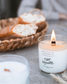 Свеча ароматическая Hot Baguette/ Горячий хлеб багет с деревянным фитилем, WHITE CANDLE