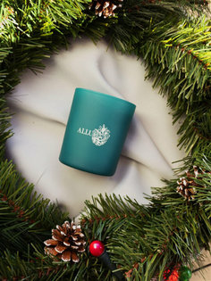 Ароматическая свеча Happy New Year Fragrance, аромат «Еловые шишки», 300 мл. Allusion
