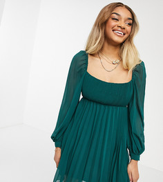 Приталенное платье мини темно-зеленого цвета с плиссировкой и квадратным вырезом ASOS DESIGN Petite-Зеленый цвет