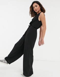 Черный комбинезон без рукавов с кюлотами и запахом ASOS DESIGN-Черный цвет