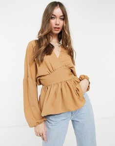 Бежевый топ с длинными рукавами и запахом спереди ASOS DESIGN-Светло-коричневый