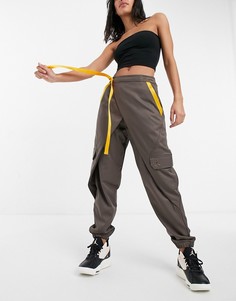 Серые брюки в утилитарном стиле с золотистыми ремешками Jordan-Серый