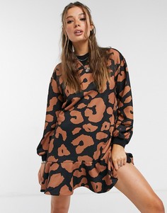 Свободное платье мини с оборками и коричневым звериным принтом Never Fully Dressed-Коричневый цвет