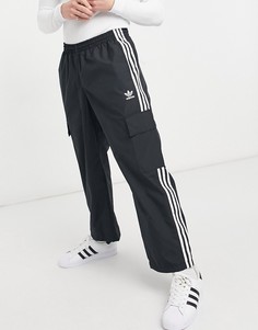 Черные брюки с тремя полосками и карманом карго adidas Originals adicolor-Черный цвет