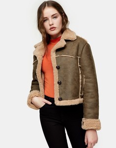 Укороченная куртка цвета хаки из искусственной кожи и овчины Topshop-Зеленый цвет